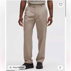 Lululemon Men’s Woven Classic-Fit Pleated Trouser Size 38
